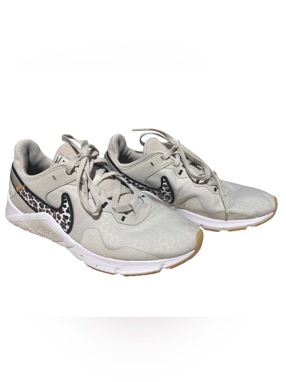 EUC - Nike Women’s Legend Essential 2 Premium - Size 7, Tan/Leopard Print